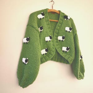 Chunky Knit Green Sheep Cardigan – Cozy Handmade Oversize Sweater, Wool Knit Jacket, Gift for Her, Winter Cottagecore Fashion